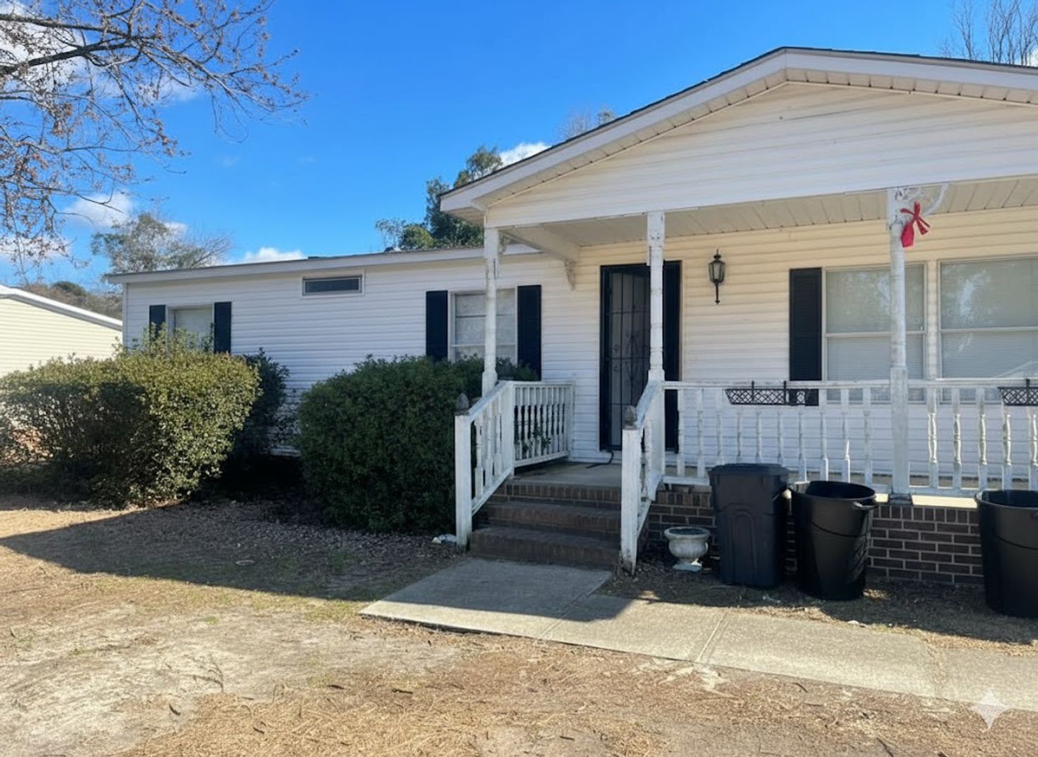 Fayetteville House: 142 Snowhill Church Rd