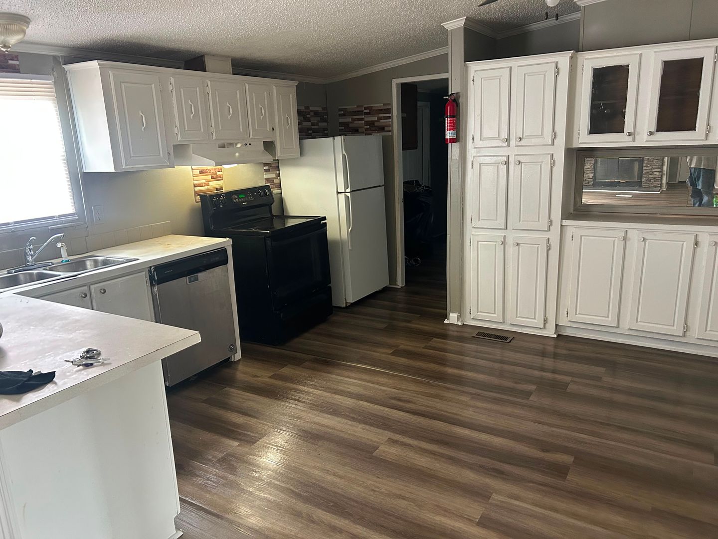 hope Mills House: 5498 Parkton Rd