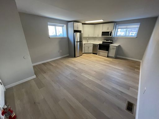 2 Bed 1 Bath renovated! – photo 1