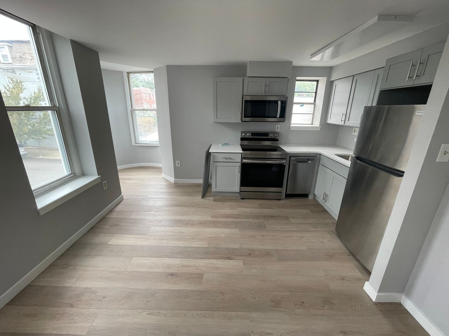 Philadelphia Apartment: 3500 Ainslie Street