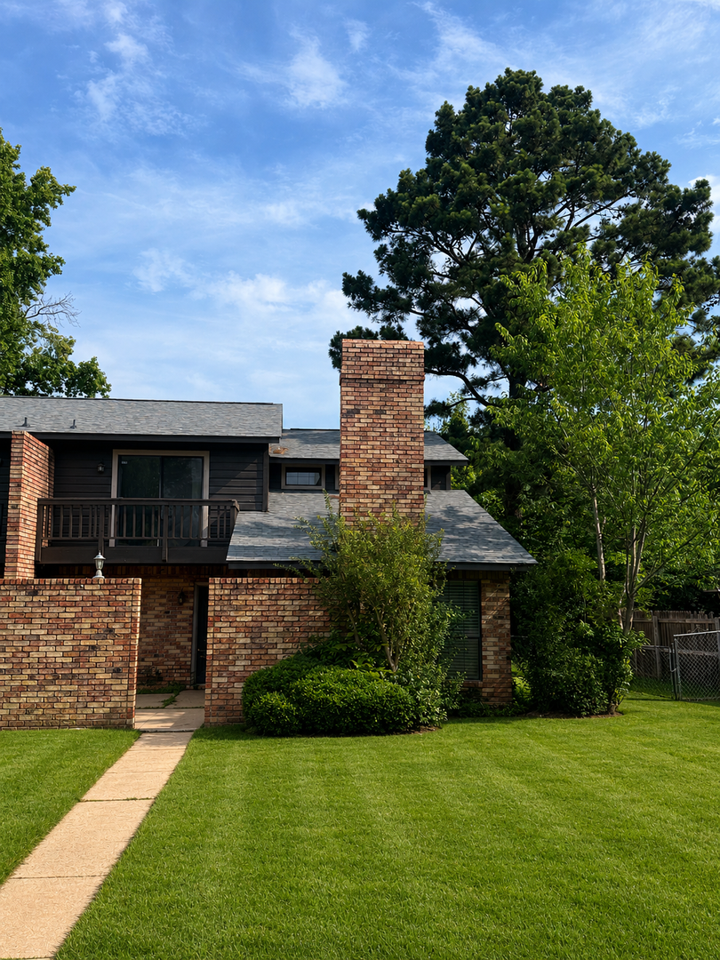 Texarkana Apartment: 3616-3618 Skyline Blvd