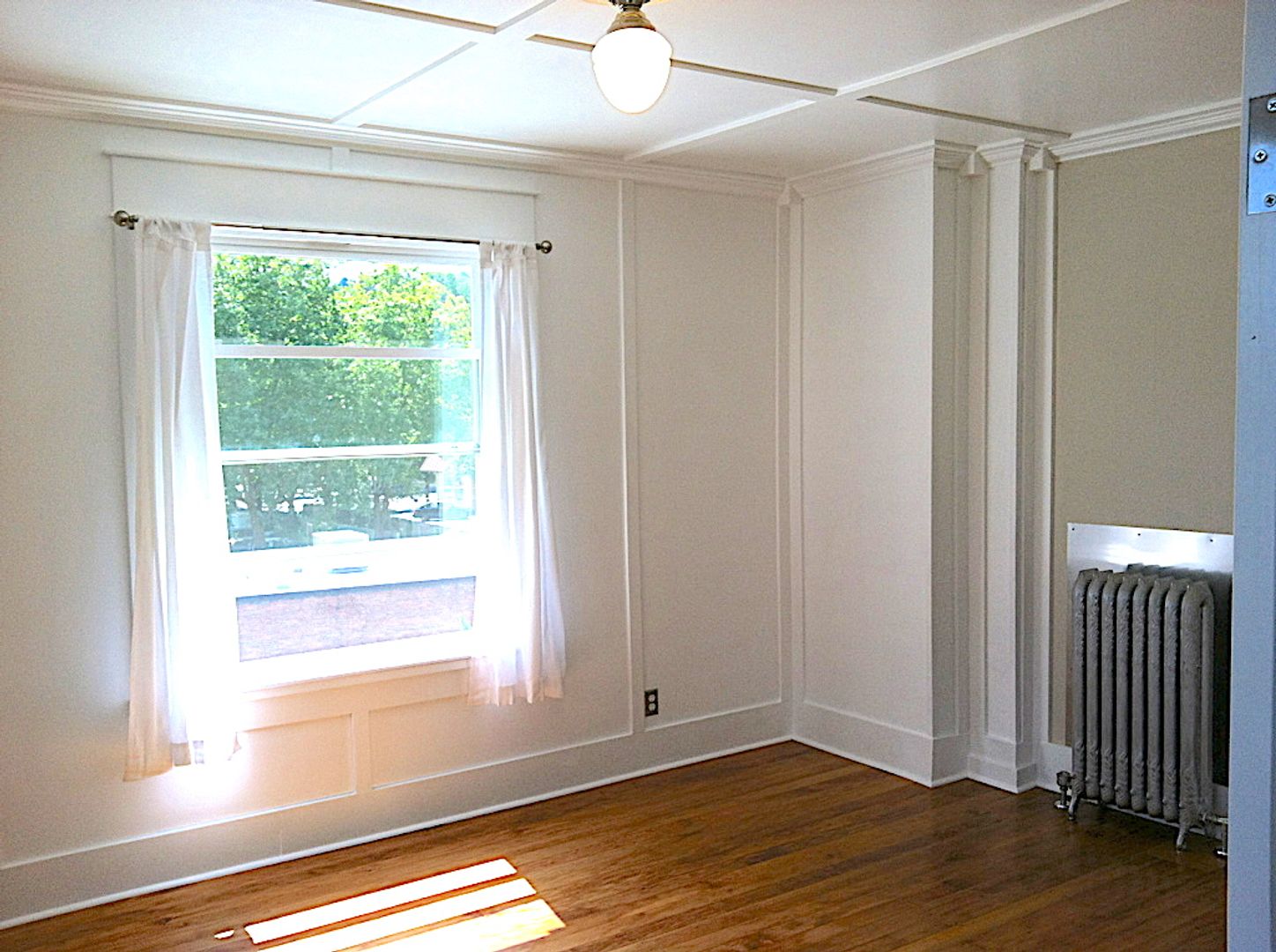 Portland Apartment: 125 NW 20th Place