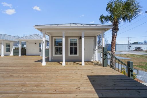Charming 2 Bedroom Cottage for Rent on Delmas Ave – Pascagoula, MS