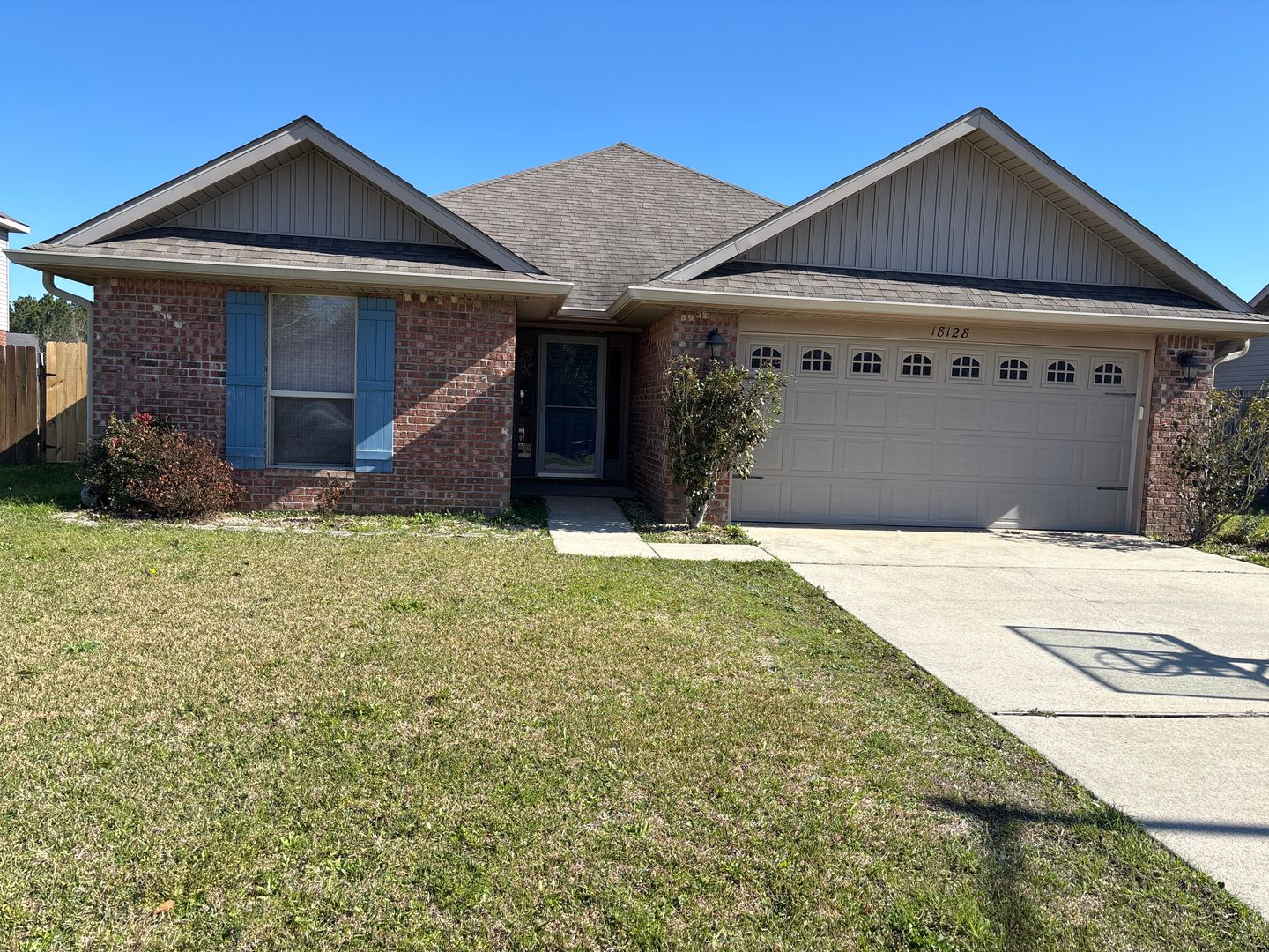 Gulfport House: 18128 Canal Junction Dr