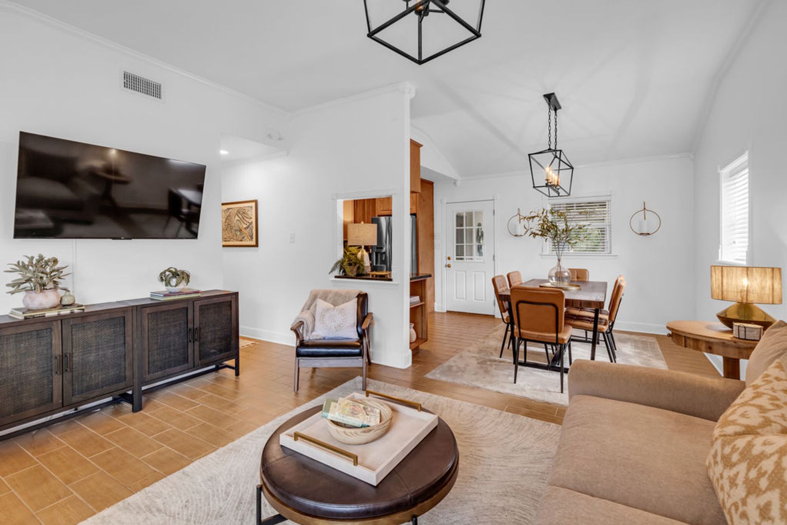 Ocean Springs Apartment: 320 Magnolia Ave