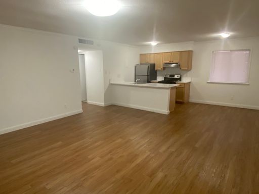 24 Flats B1- 2 bedroom, 1 bath – photo 1