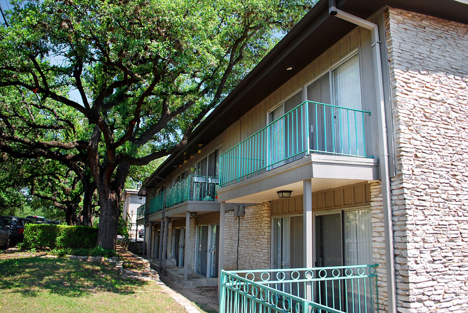 Austin Apartment: 3106 Speedway