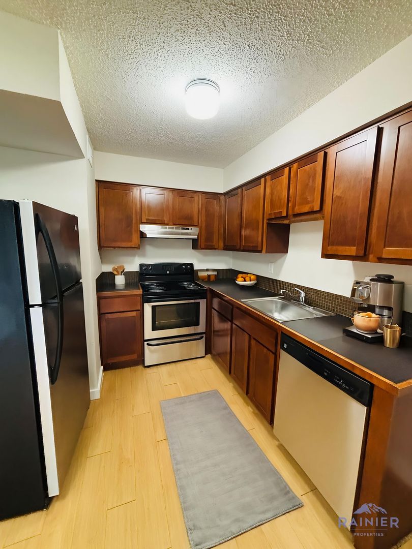 Austin Apartment: 600 South First St