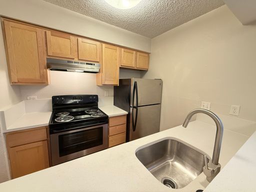 Warwick B1- 2 bedroom, 2 bath – photo 1