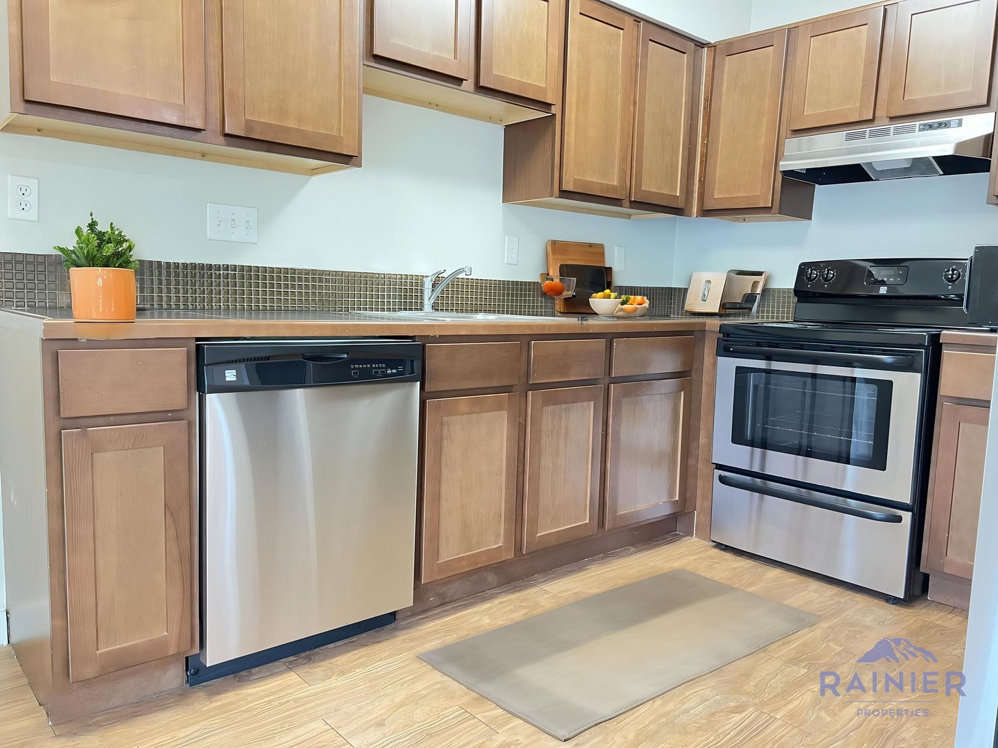 Austin Apartment: 600 S 1st St