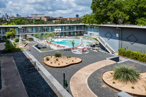 River Oaks 1 bedroom, 1 bath – photo 1
