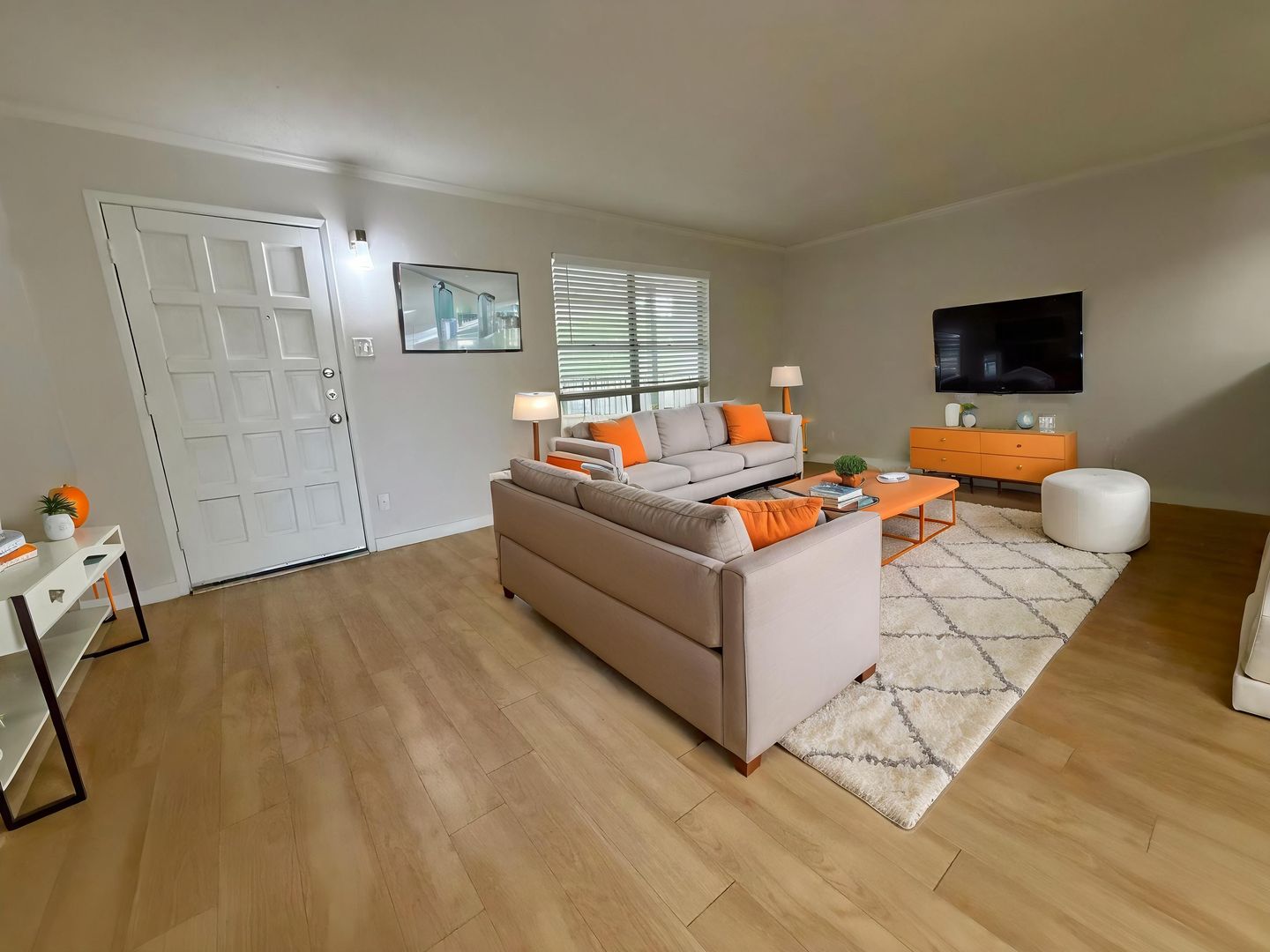 Austin Apartment: 2207 Lawnmont