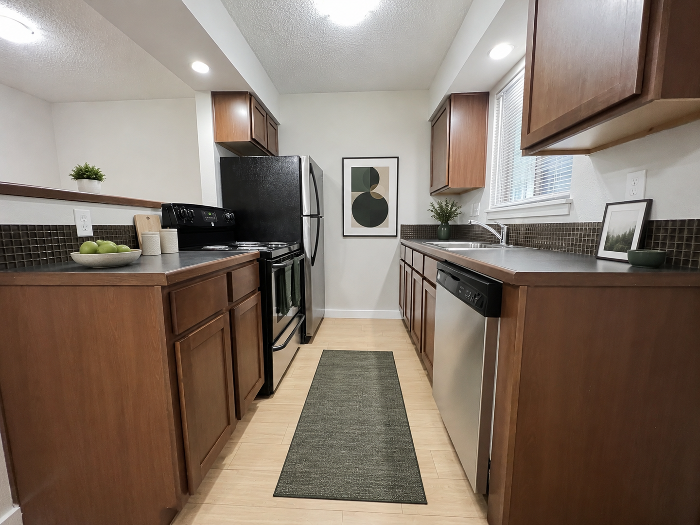 Austin Apartment: 600 S 1st St