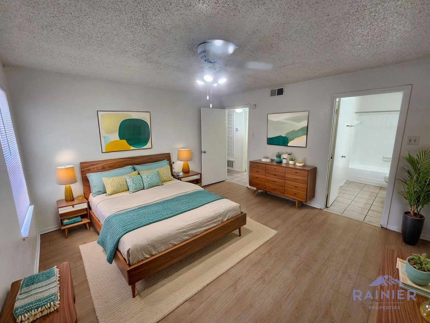 Austin Apartment: 2207 Lawnmont Ave