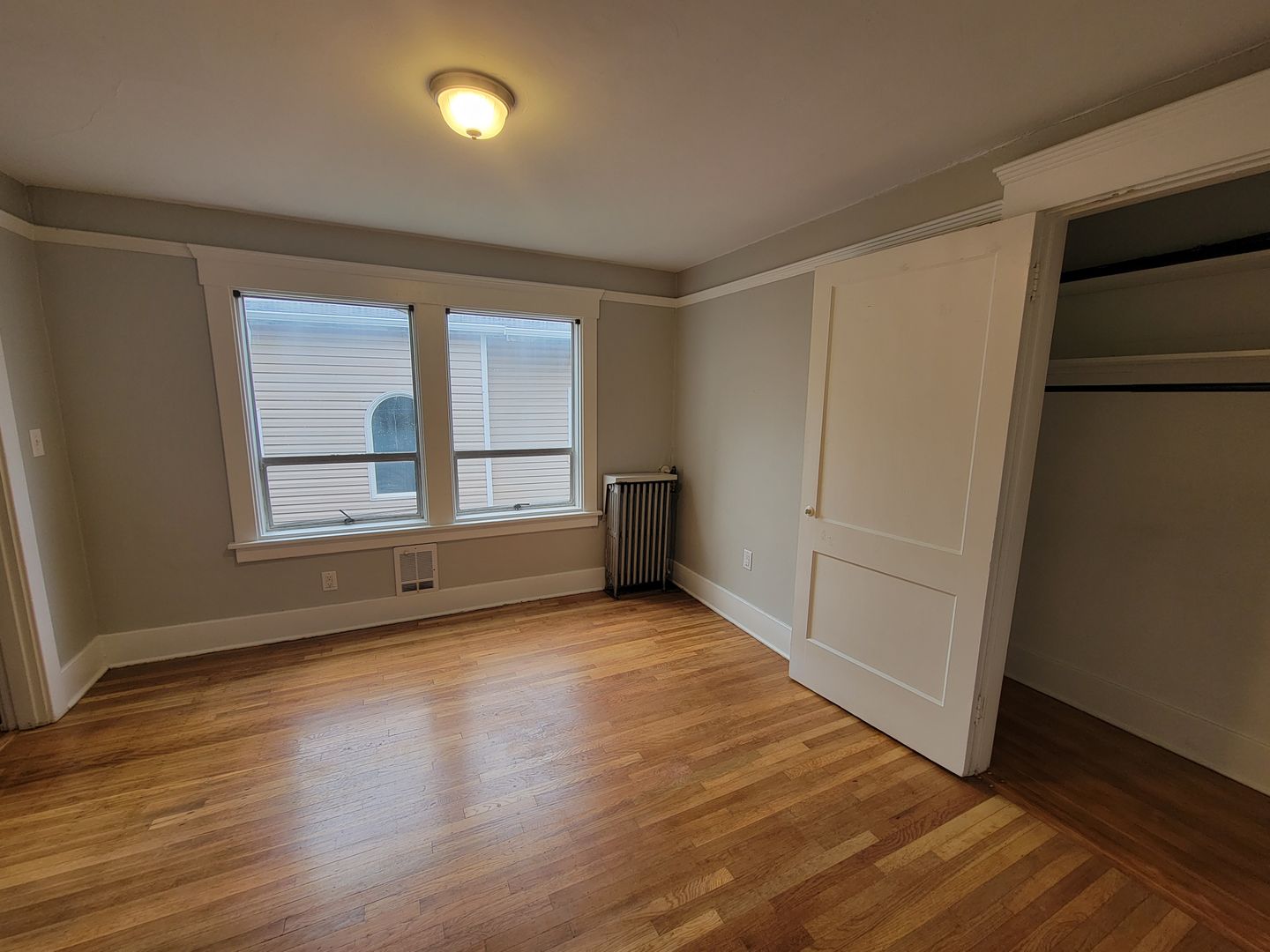 Seattle Apartment: 3013-3011 Beacon Ave S