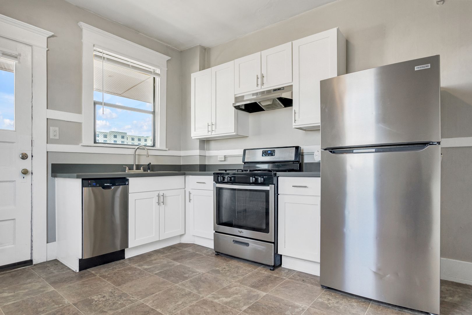 Tacoma Apartment: 920 S 9th St