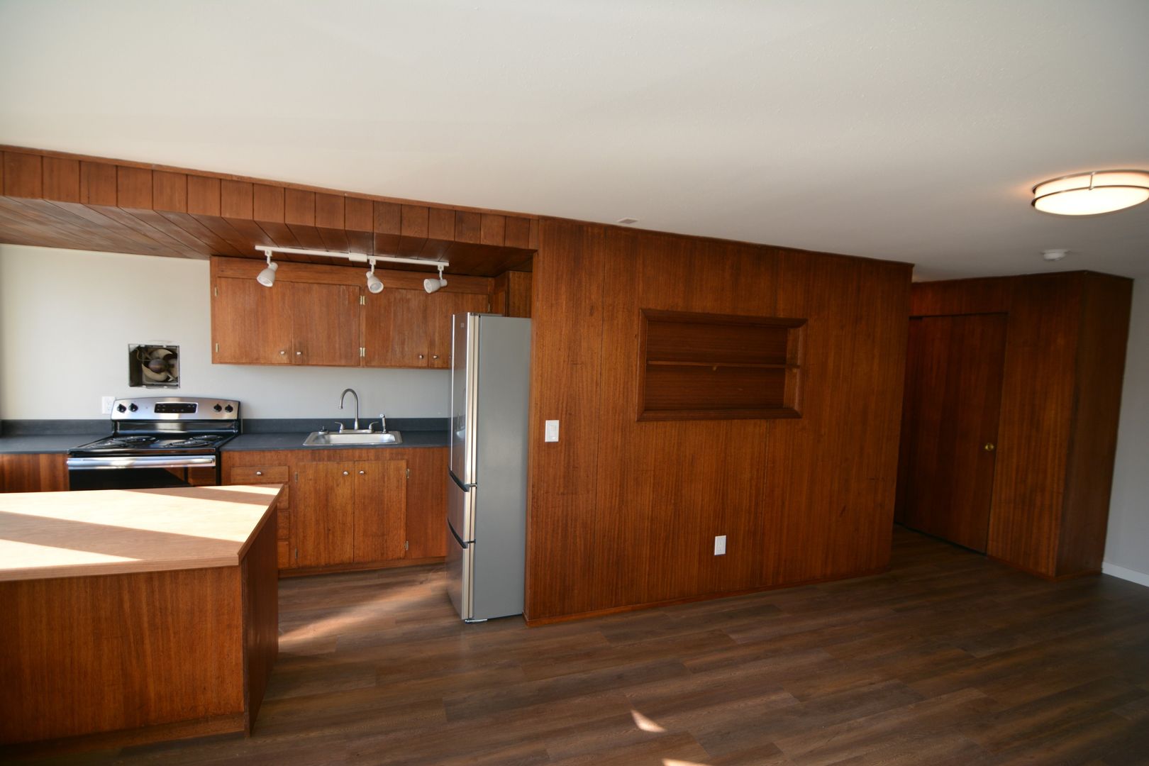 Seattle Apartment: 11429 Rainier Ave S
