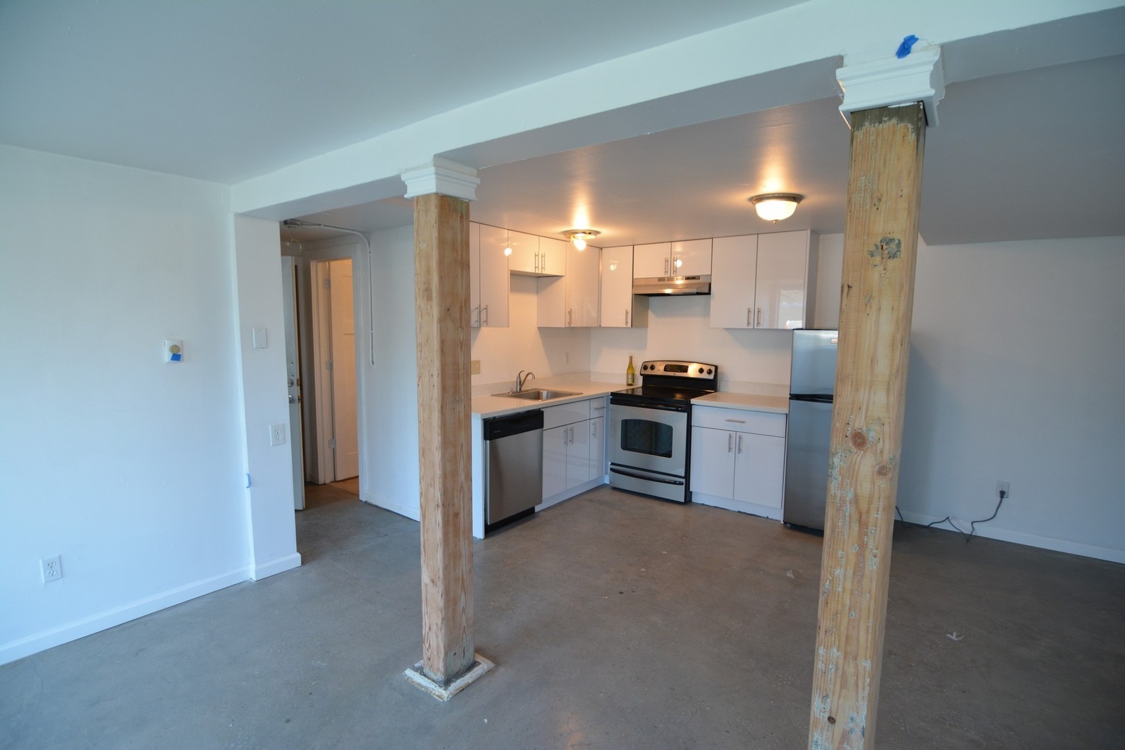 Tacoma Apartment: 1002-1004 Earnest S Brazill St