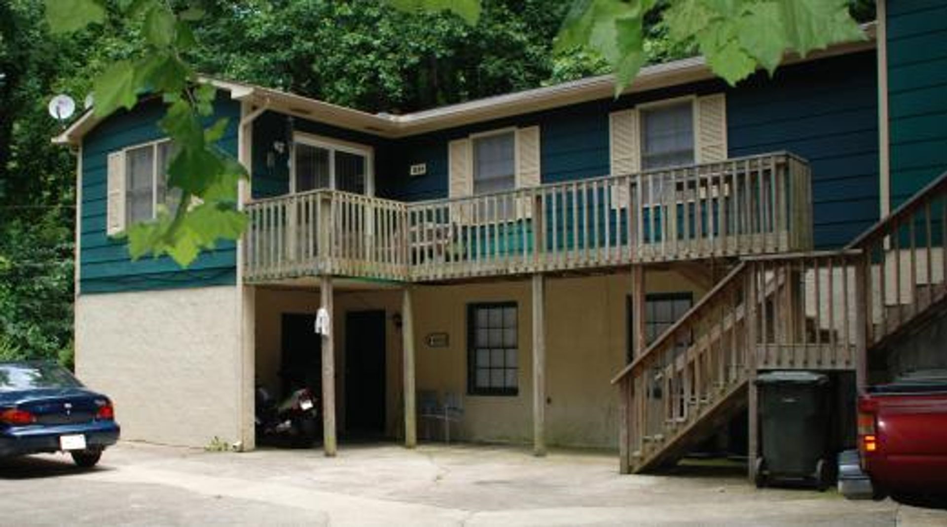 Raleigh Apartment: 1223-1227 Carlton Ave