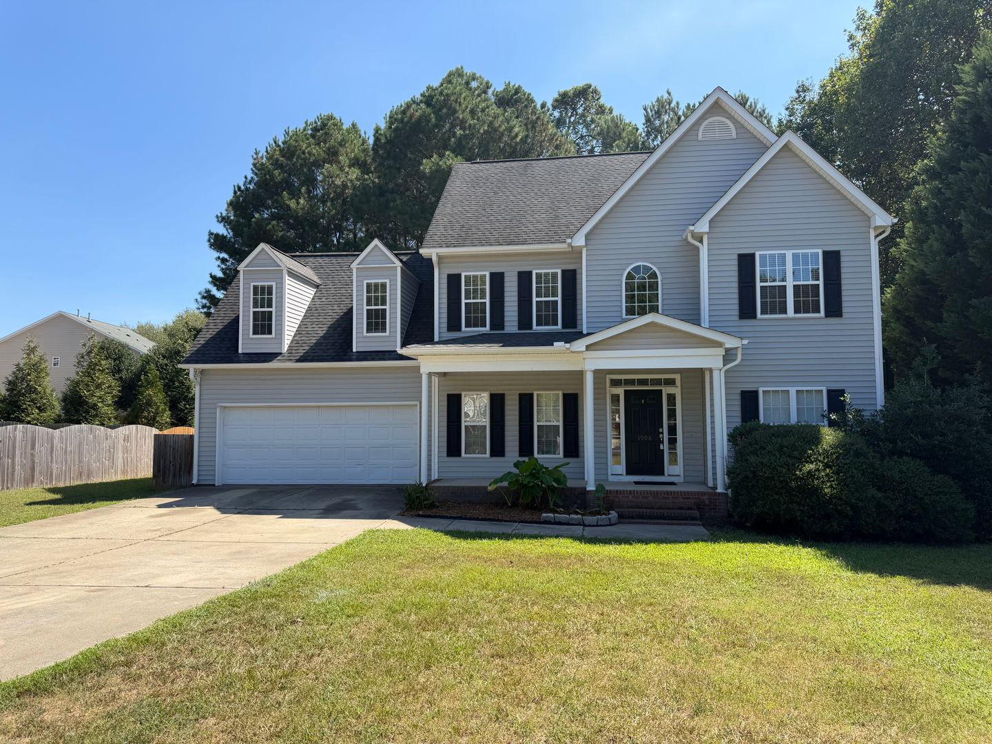 Fuquay Varina House: 1908 Kylewood Ct.
