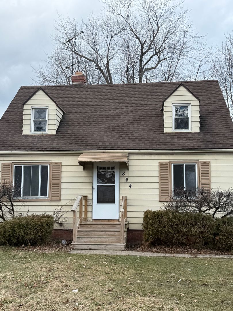 Euclid House: 864 E. 260th