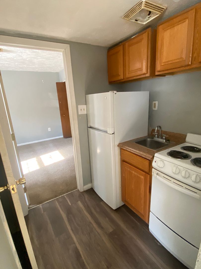 Canton Apartment: 1319 Walnut Ave NE Canton, OH 44714