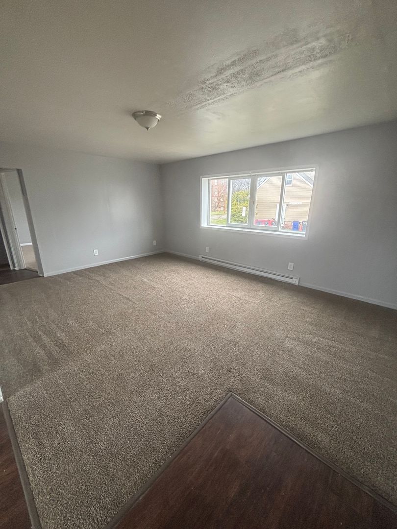 Cleveland Apartment: 14520 MILVERTON 203