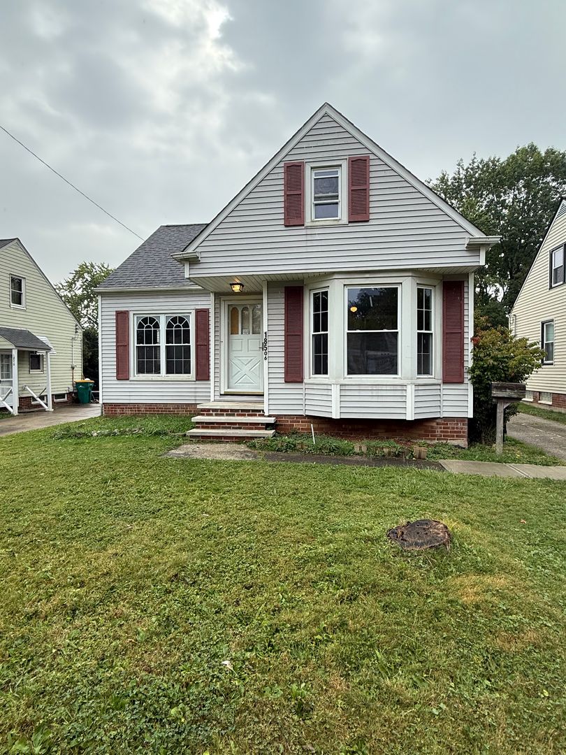 Maple Heights House: 18506 Maple Heights blvd