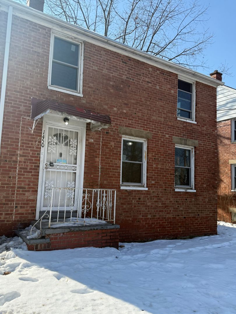 Cleveland House: 14506 MILVERTON RD