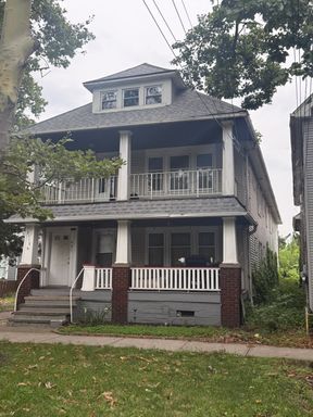 2bd Apt Tremont Cash Pay *STREET PARKING* – photo 1
