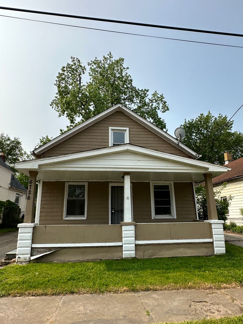 cleveland House: 6726 Hosmer Ave