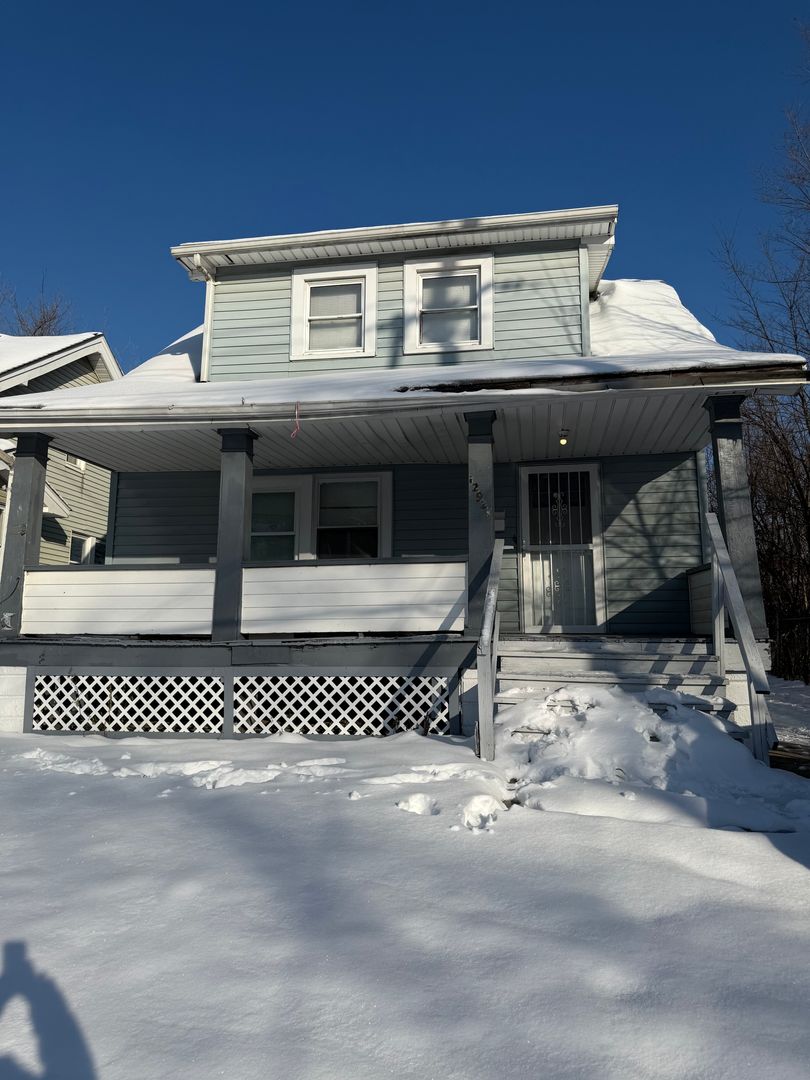 Cleveland House: 12925 Watterson Ave