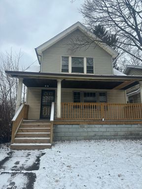 2bd UPSTAIRS Duplex Cash Pay/Section 8 *1/2 OFF SECURITY DEPOSIT SPECIAL* – photo 1
