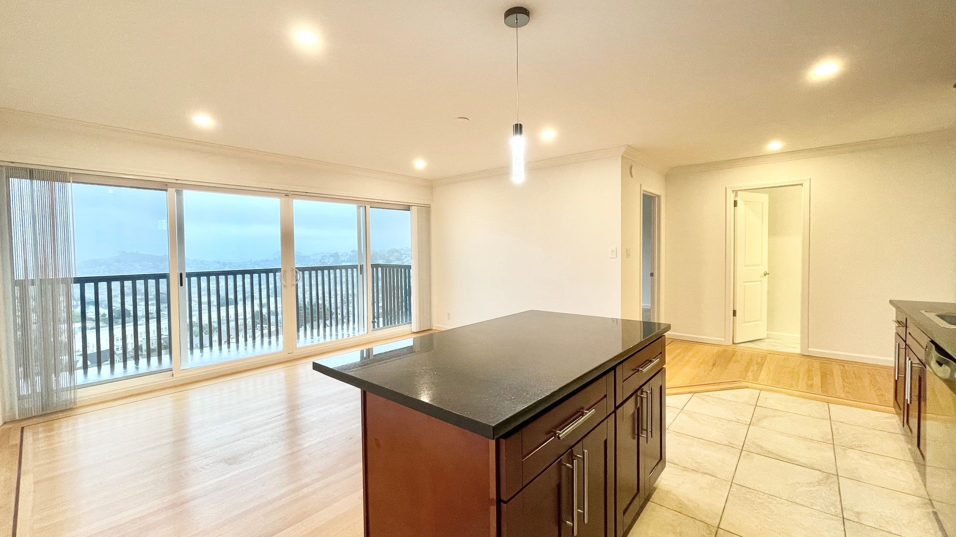 San Francisco Apartment: 3649 Market Street