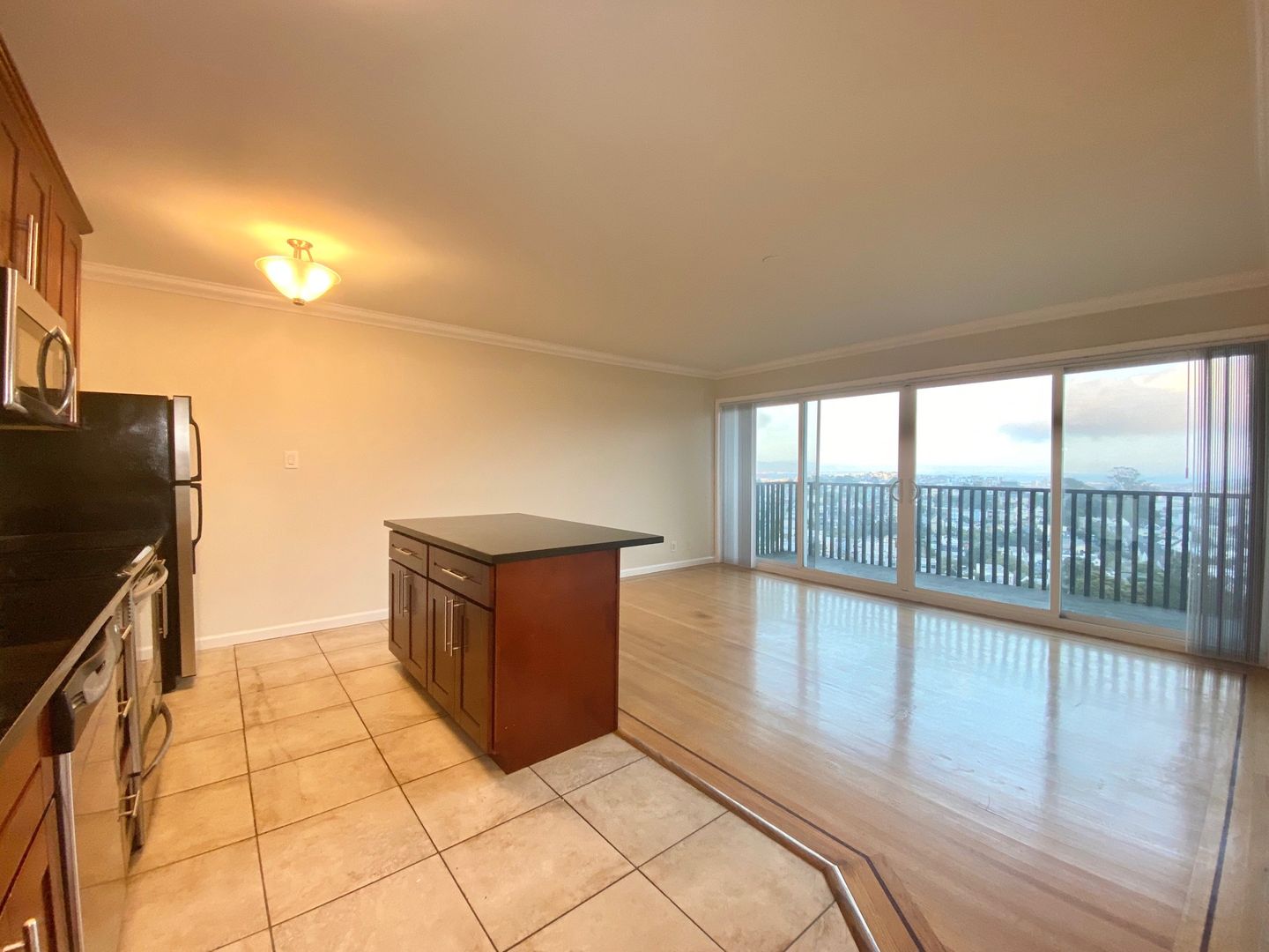 San Francisco Apartment: 3649 Market Street