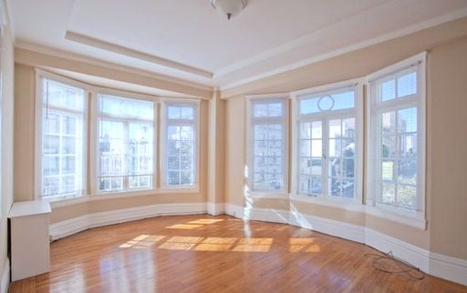 Sunny Corner Studio with Easy Access to Downtown! – photo 1