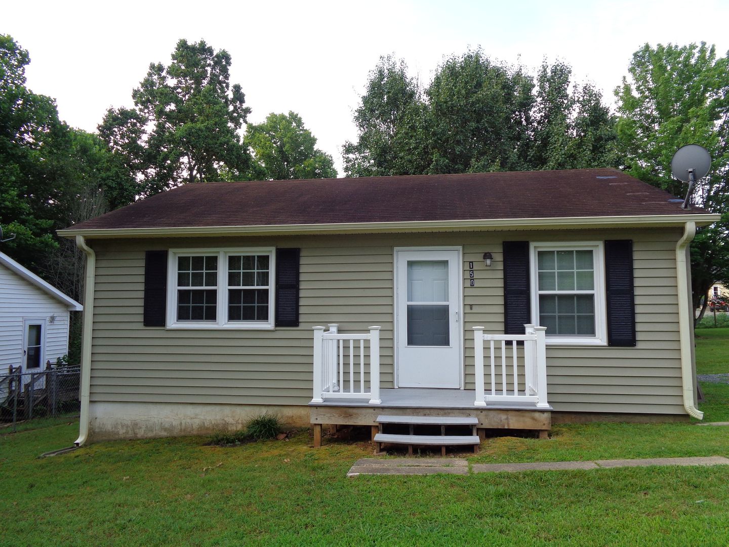 Winston Salem House: 150 Sycamore Circle