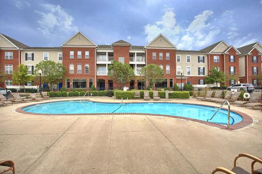 Individual Leases in Spacious 2 Bedroom Apartment