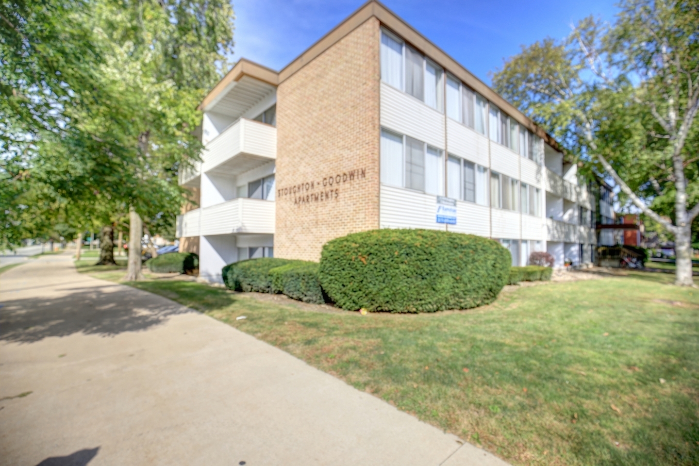 Urbana Apartment: Stoughton - Goodwin Apts
