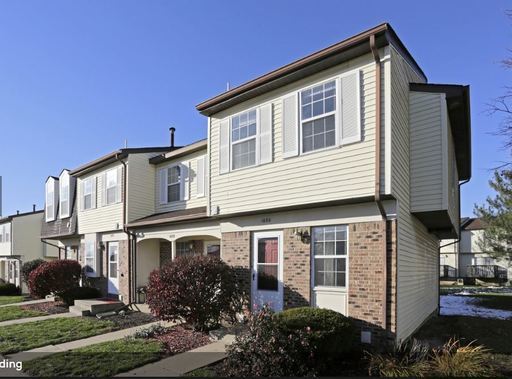 3-Bedroom Updated Townhome – photo 1