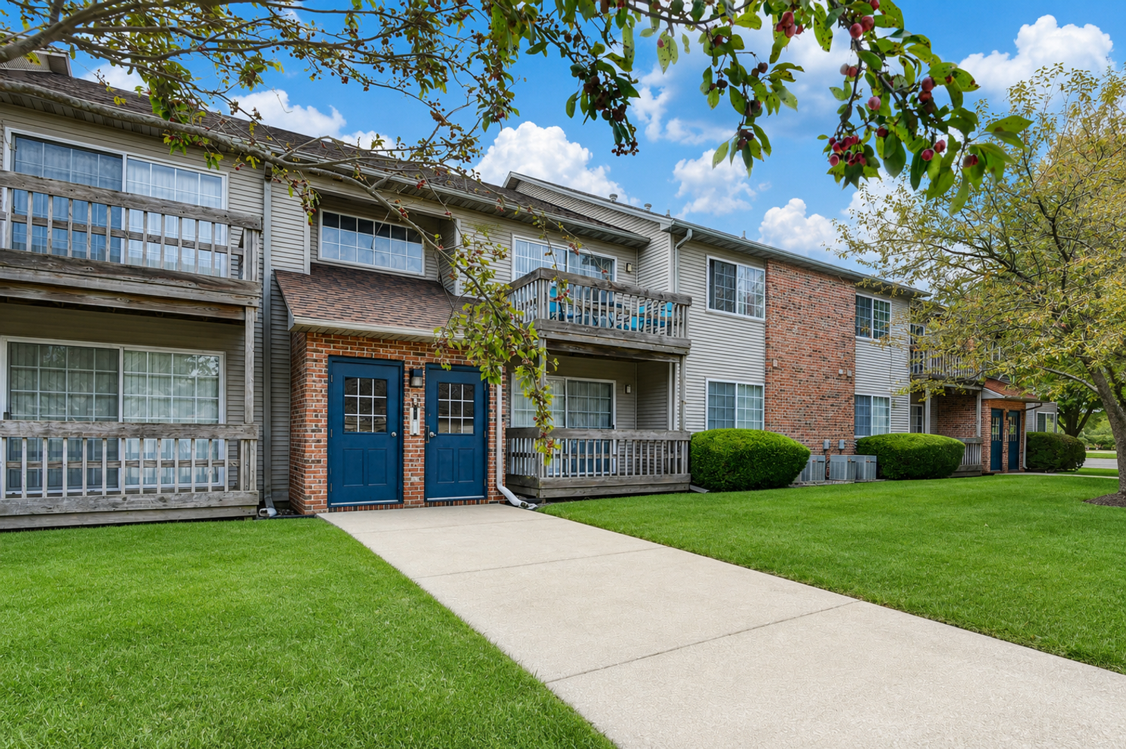 Savoy Apartment: 1203 Wesley Ave