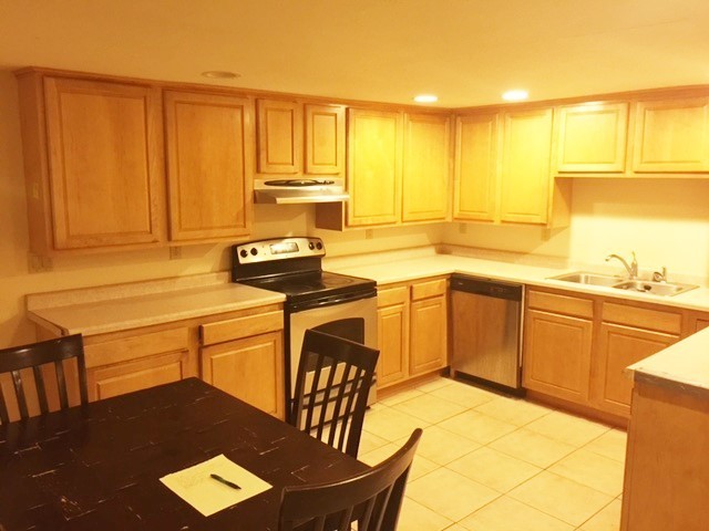 Champaign Apartment: 107 S. Wright