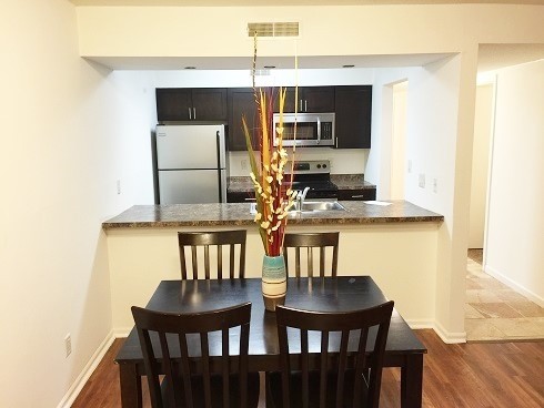 Champaign Apartment: 107 E. Daniel