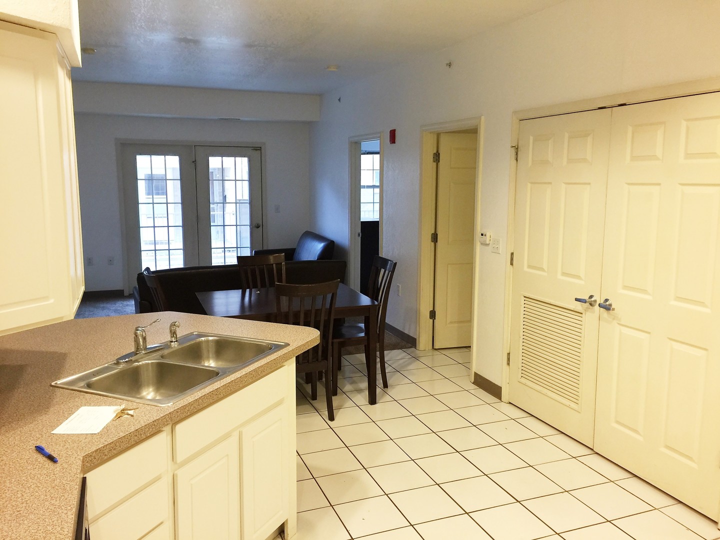 Champaign Apartment: 905 S. Second