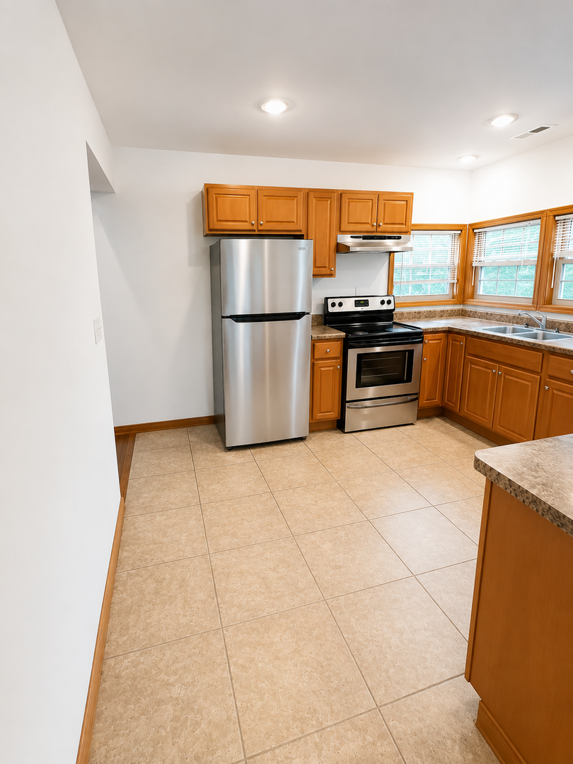 Urbana Apartment: 605 W. Green