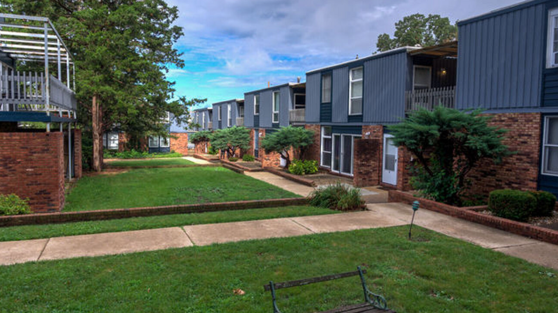 Champaign Apartment: 508 S Mattis Ave