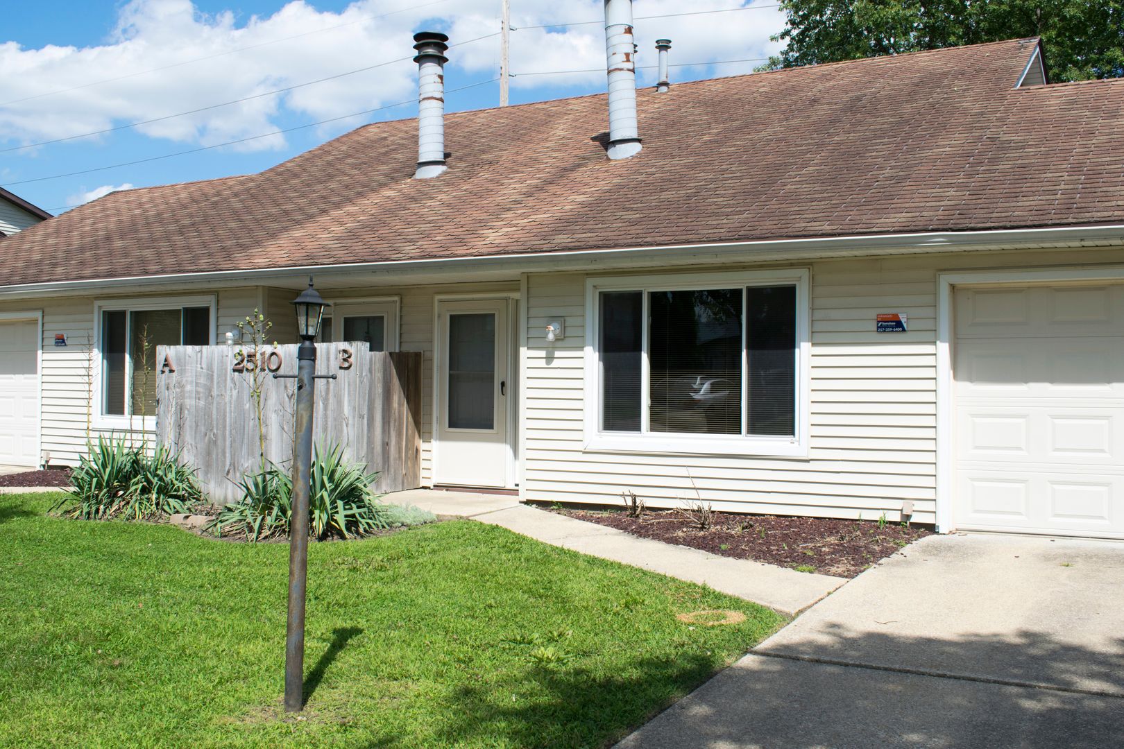 Champaign Apartment: 2510 Myers Ct