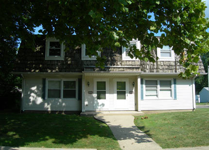 3-Bedroom Duplex Near Centennial Park – photo 1