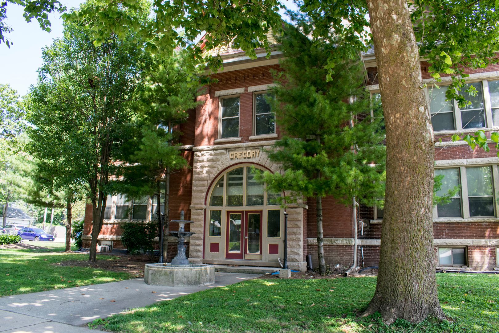 Champaign Apartment: 202 W. Columbia Ave