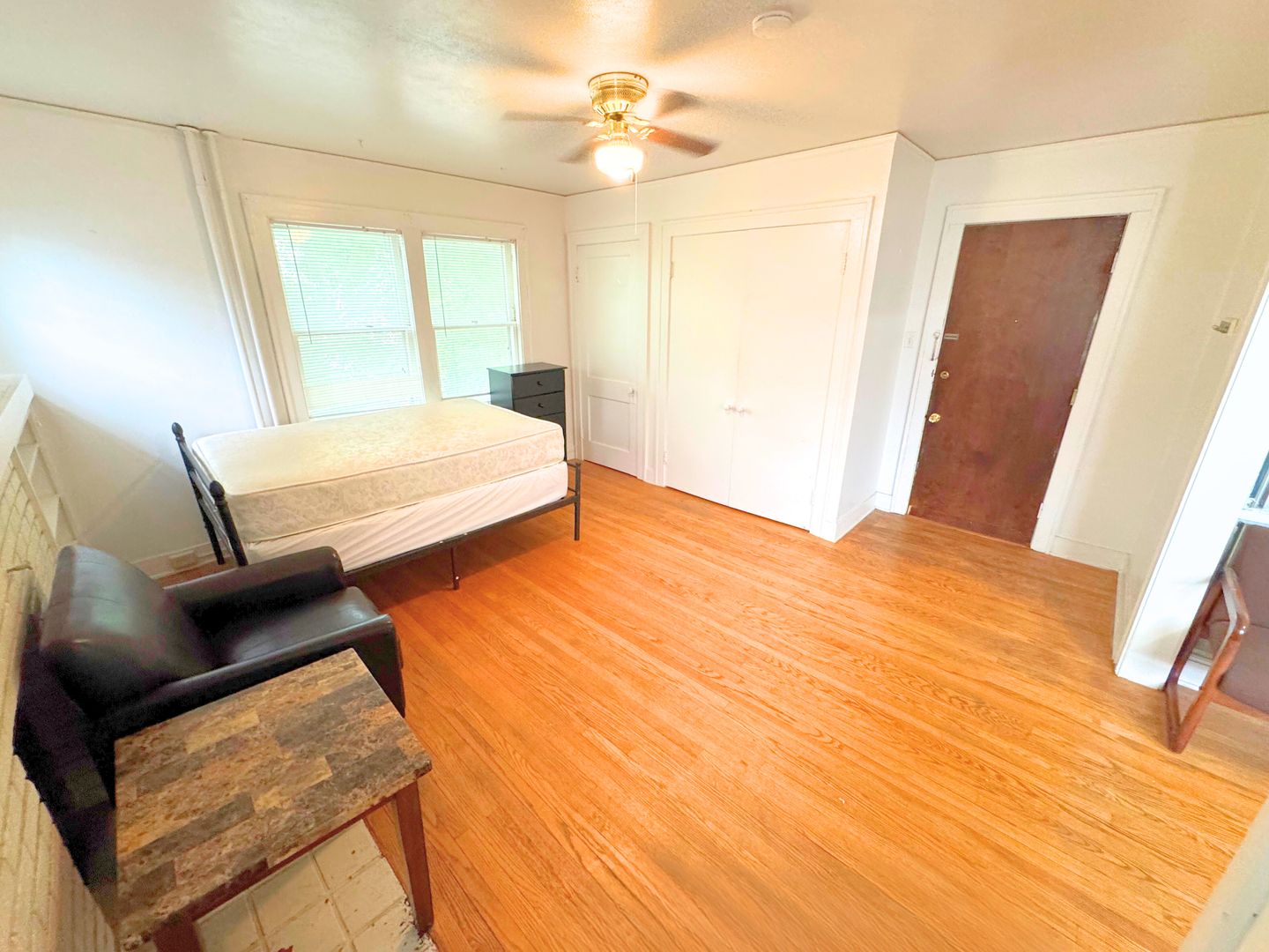 Urbana Apartment: 1108 W. Nevada